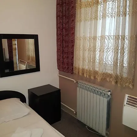 Luxor モーテル 3*