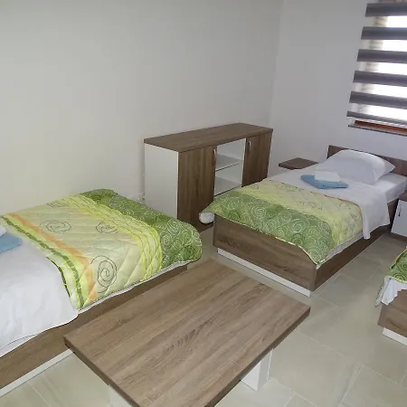 モーテル Luxor 3*