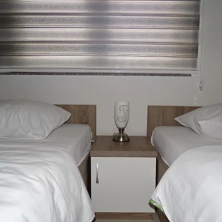 モーテル Luxor 3*