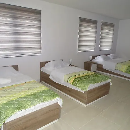 Luxor モーテル ヴィソコ